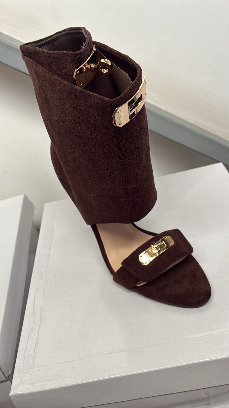 Shoes 39 - GRG-03595