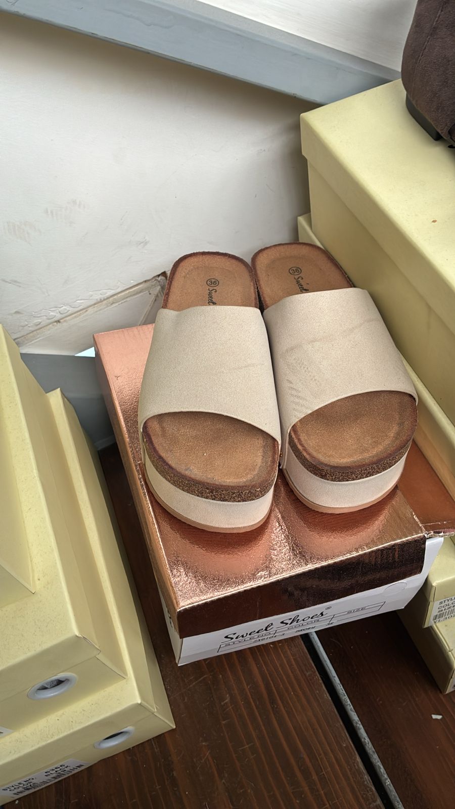 Shoes 39 - GRG-03679
