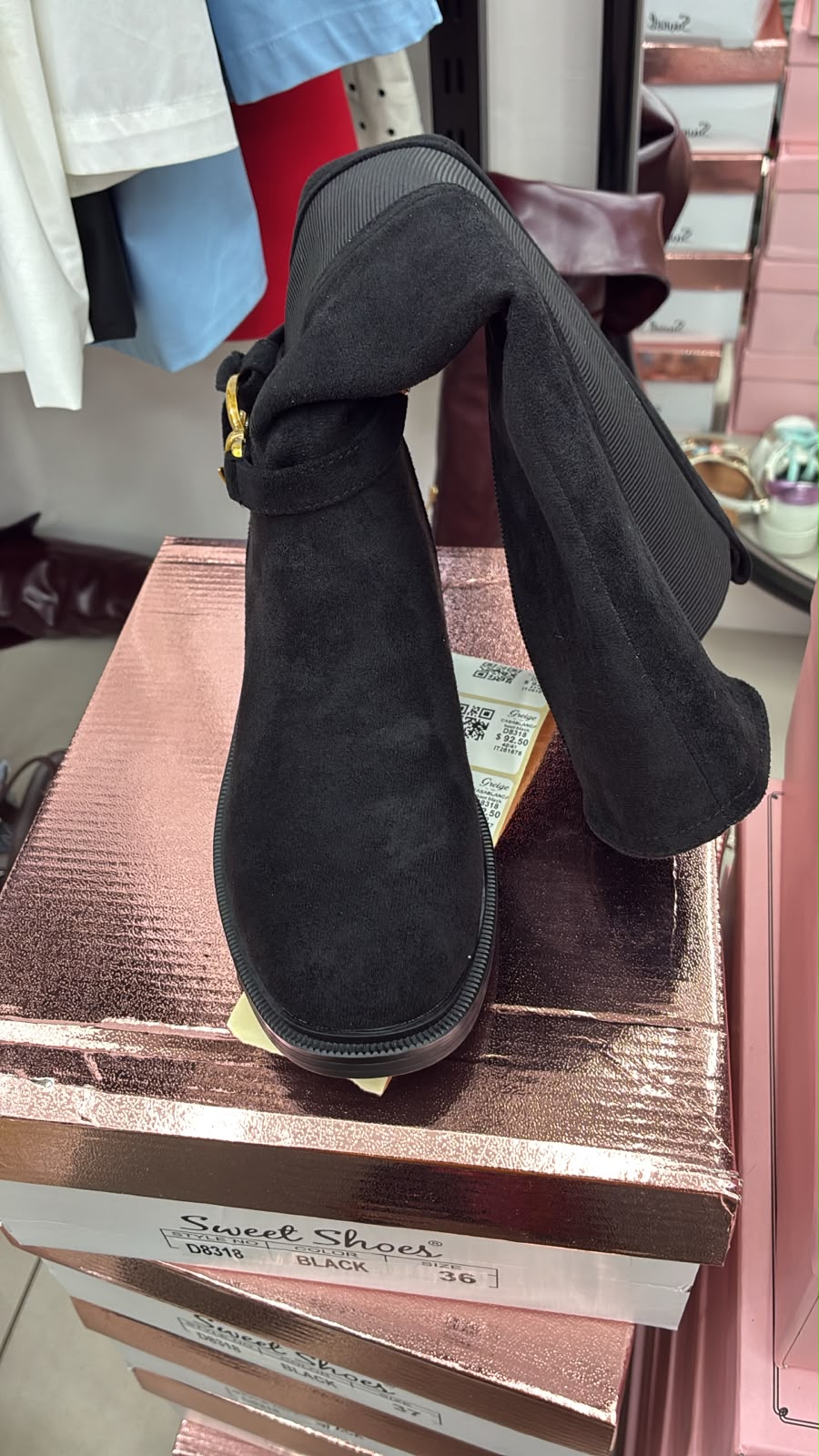 IT26-1674 IT boot D8318 BLACK
