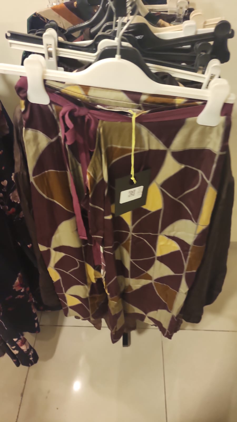 IT26-1886 IT skirt G04197