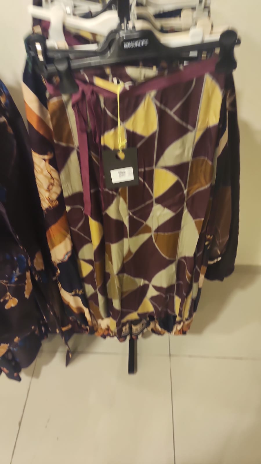 IT26-1887 IT skirt G04197