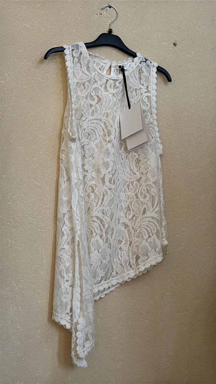 IT26-JUN-SH0278 Top (LD5700)