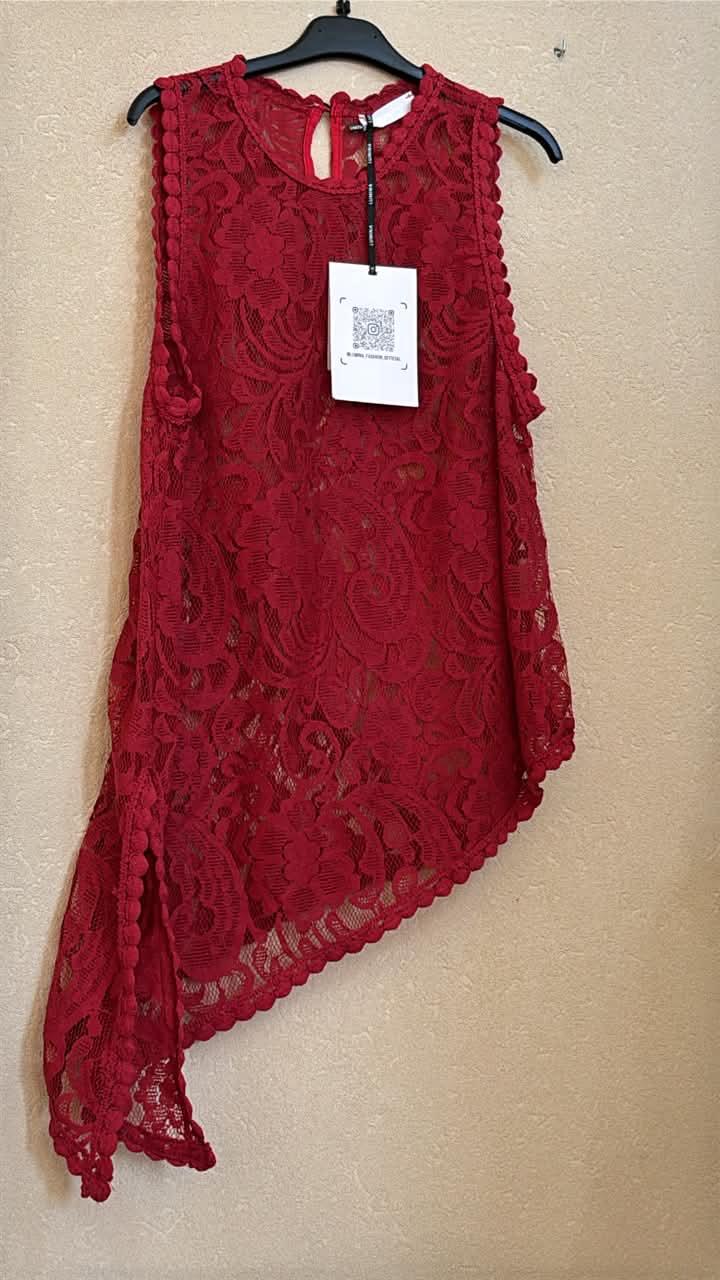 IT26-JUN-SH0282 Top (LD5700)