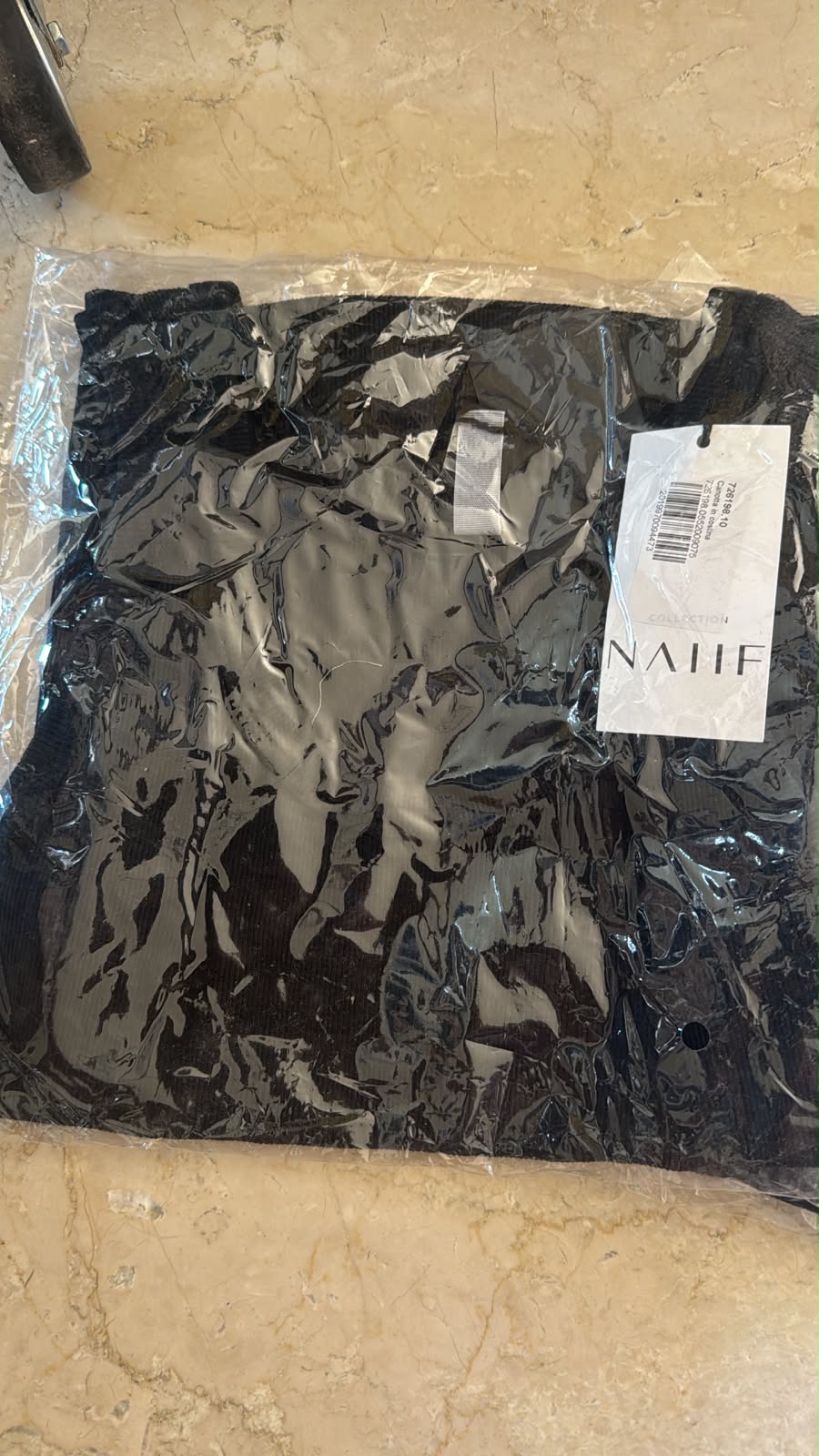 IT26-JUN-SH0362 Top (726198F)
