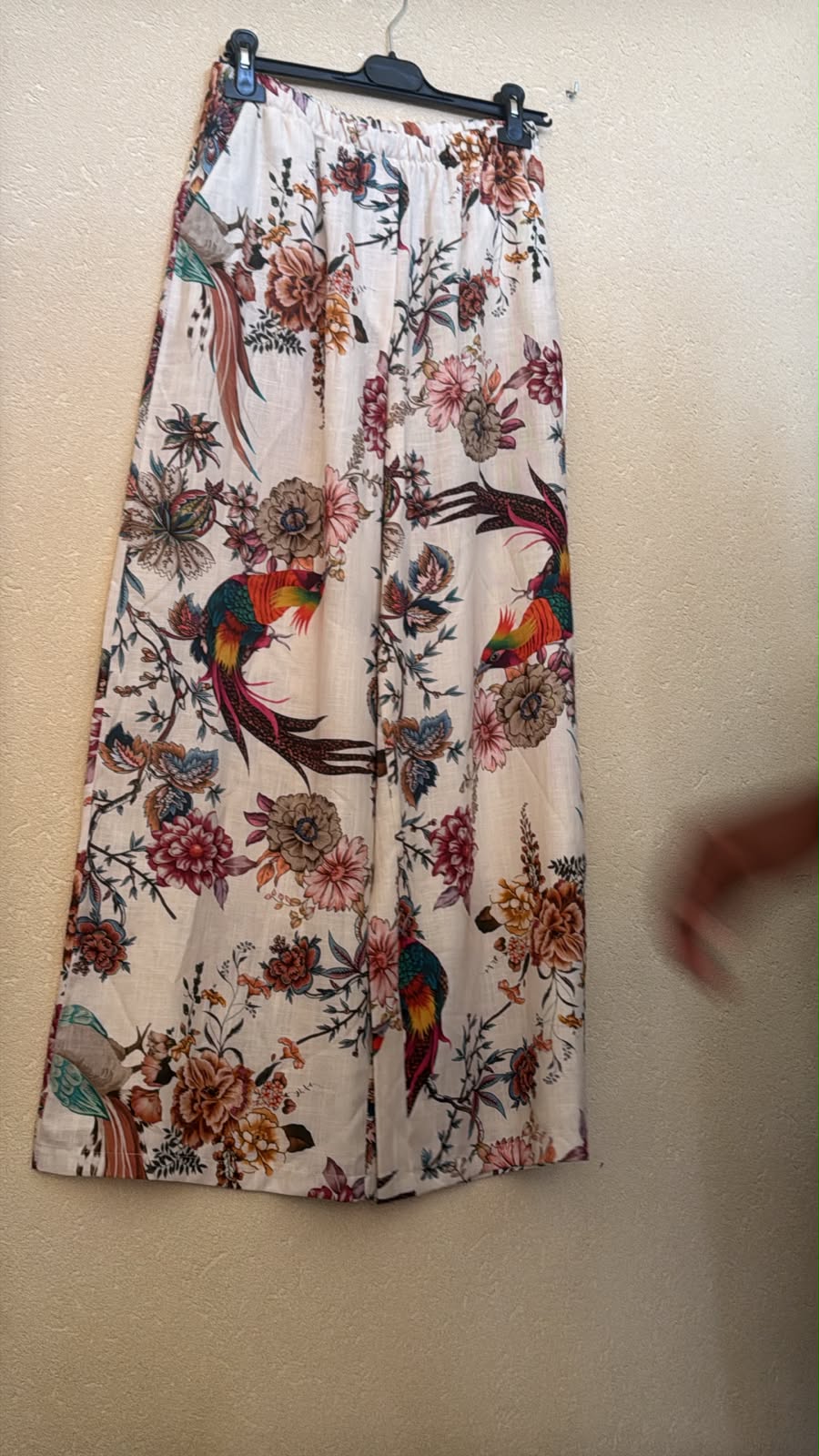 IT26-JUN-SH0372 Trousers (269130)