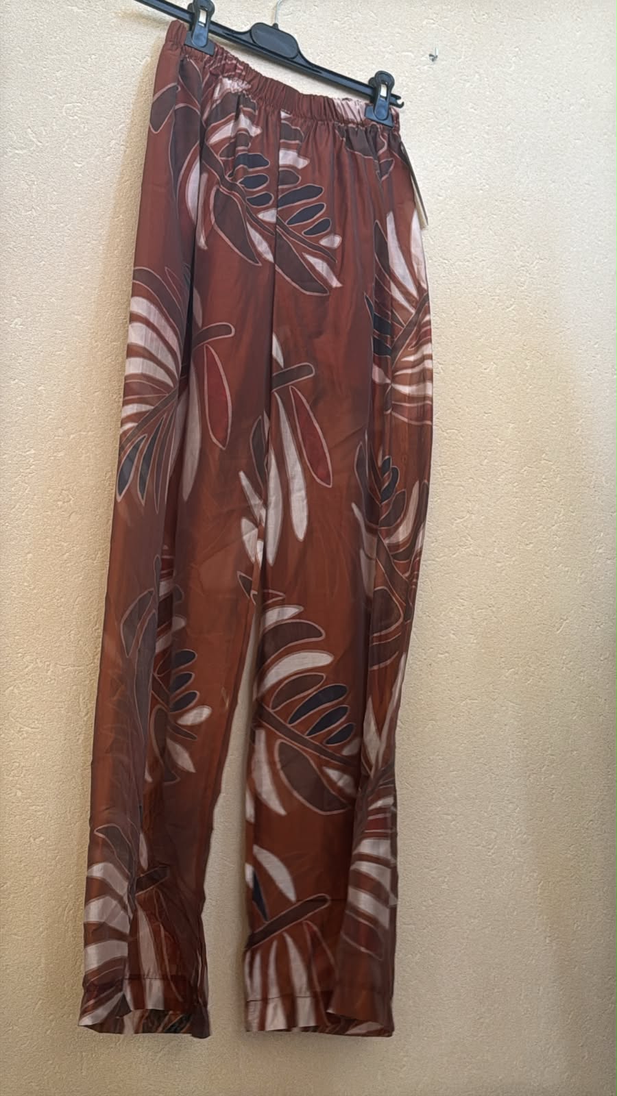 IT26-JUN-SH0434 Trousers (7076)
