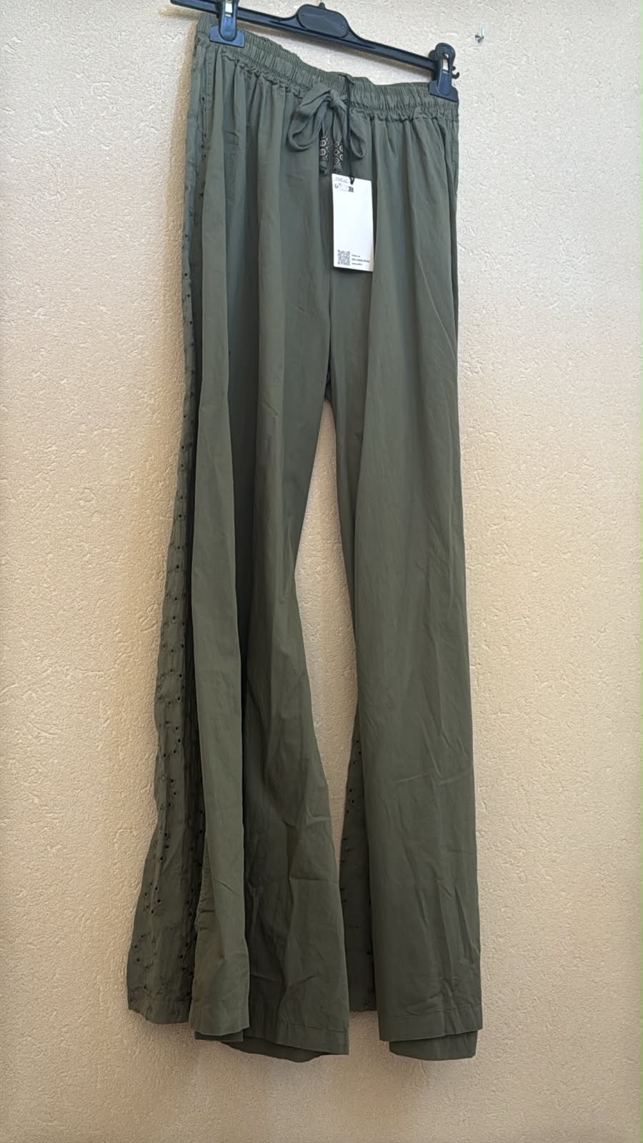 IT26-JUN-SH0520 Trousers (826276)