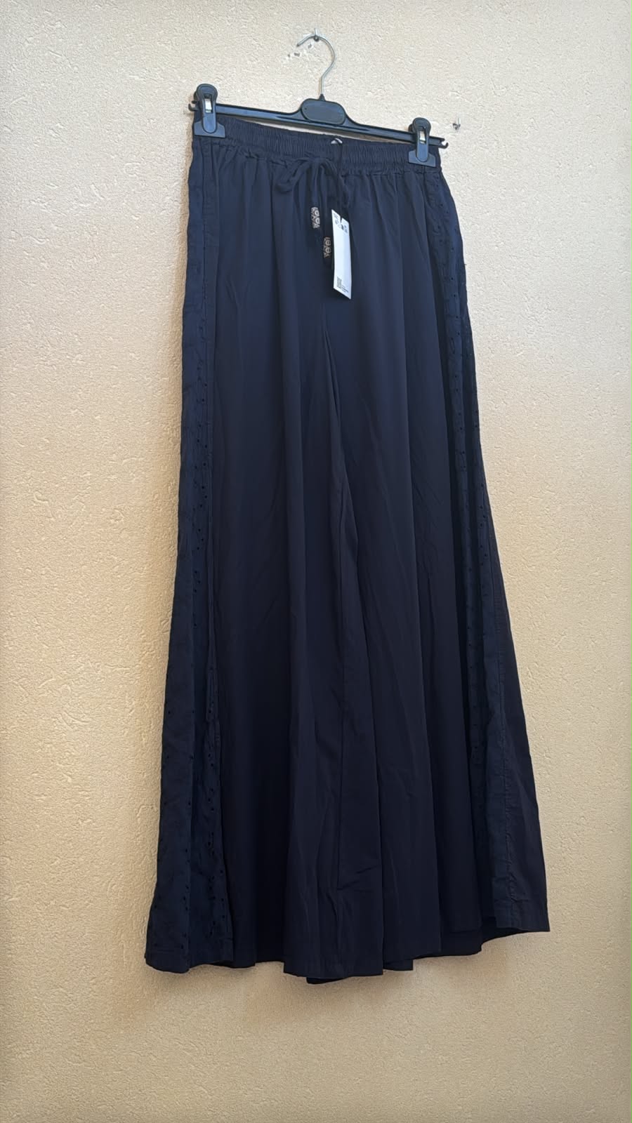 IT26-JUN-SH0526 Trousers (826276)