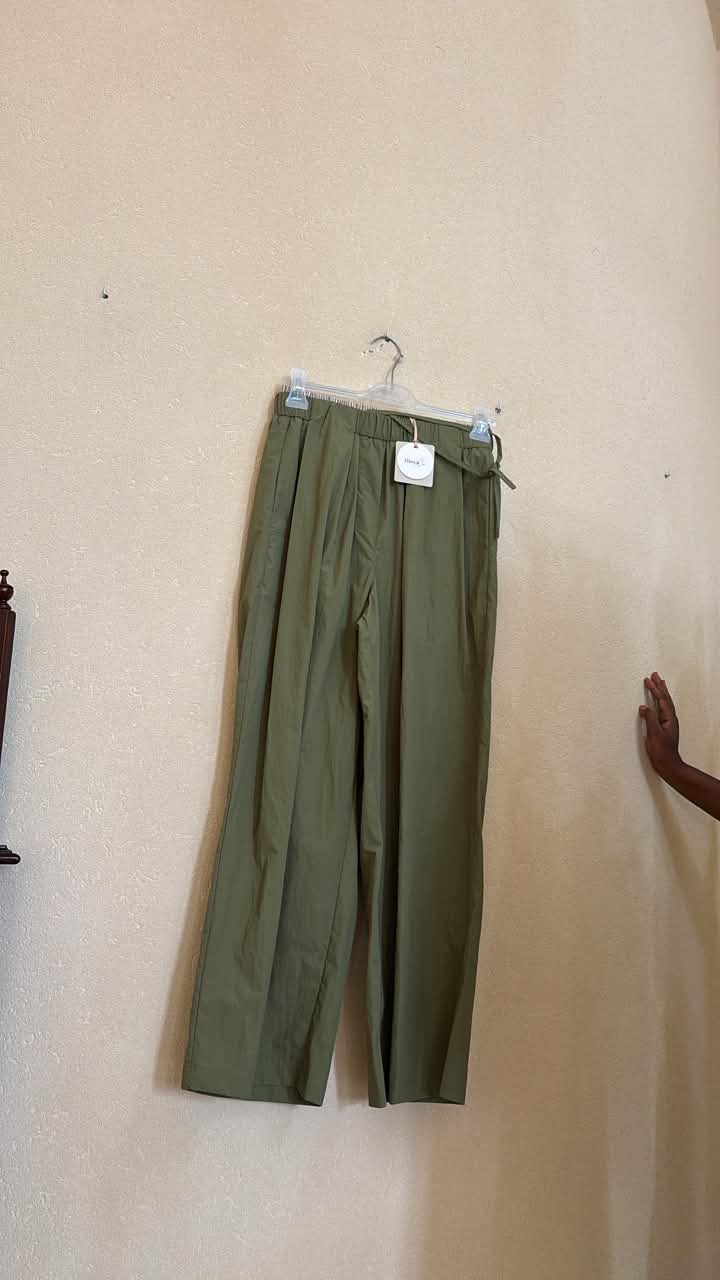 IT26-JUN-SH0557 Trousers - Olive (GIO-MD7418)