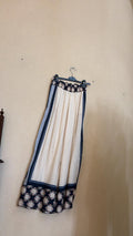 IT26-JUN-SH0561 Apparel Item - Black & White (LIN-G0397-FARMU)