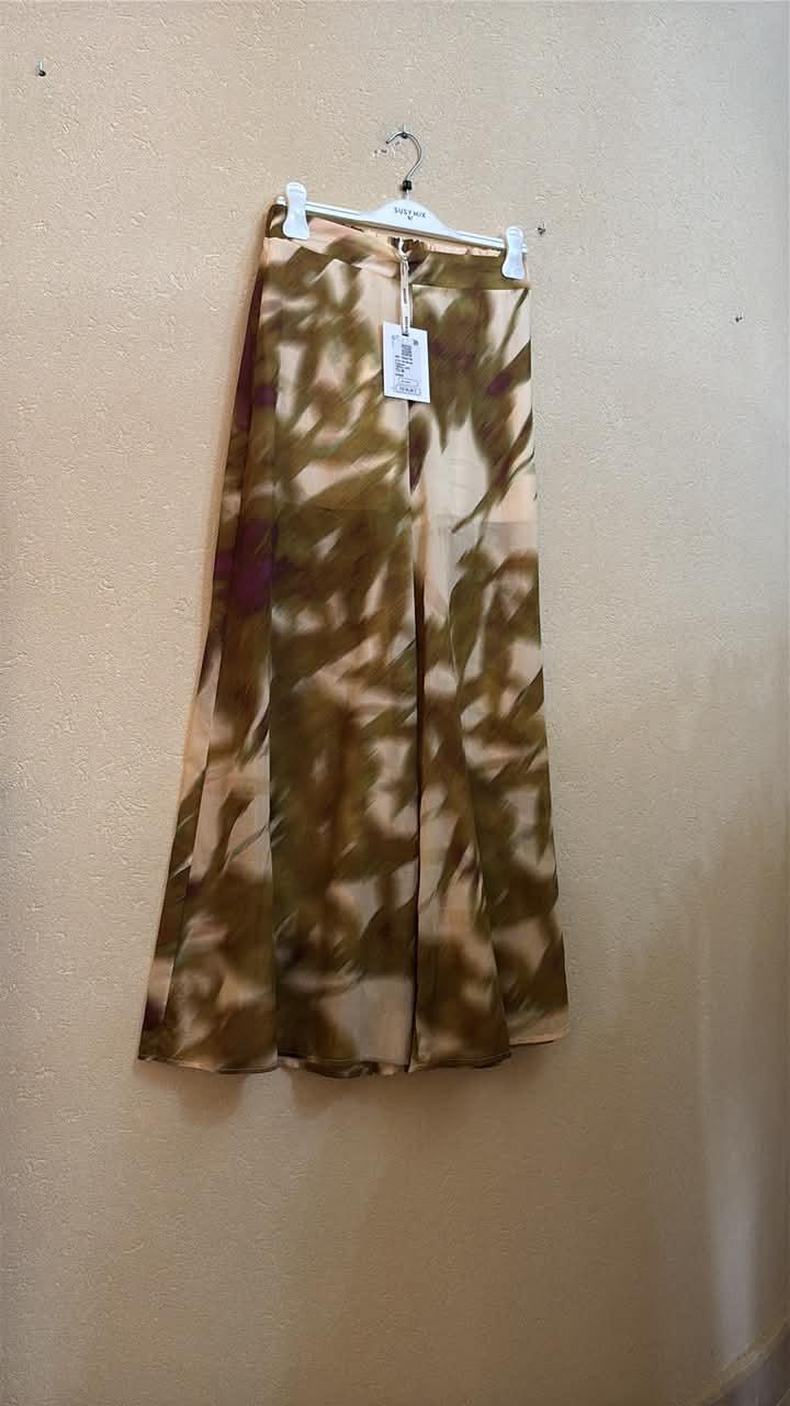 IT26-JUN-SH1076 Top - Latte (S327403-1)