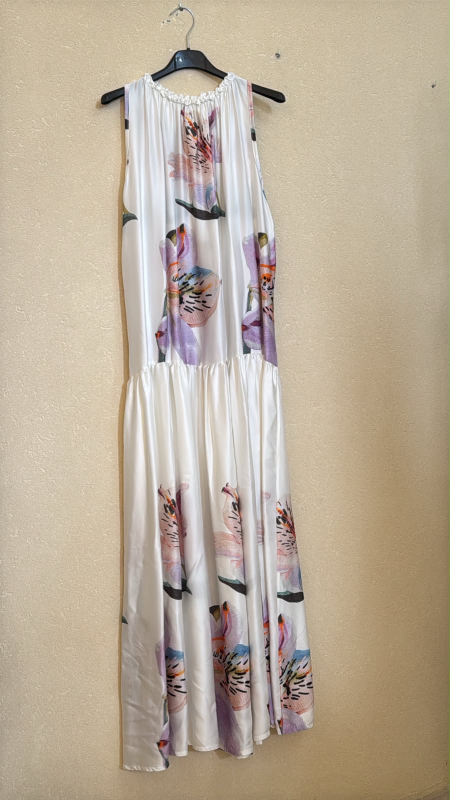 IT26-JUN-SH1166 Top (STOCK-TOP)