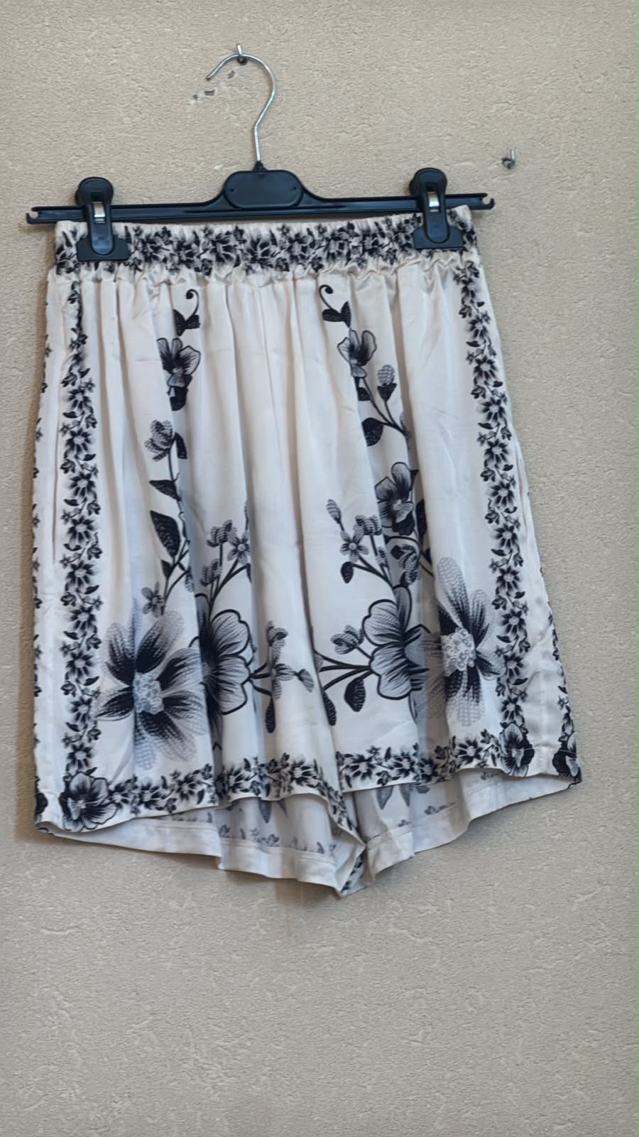 IT26-JUN-SH1175 Shorts (88261)