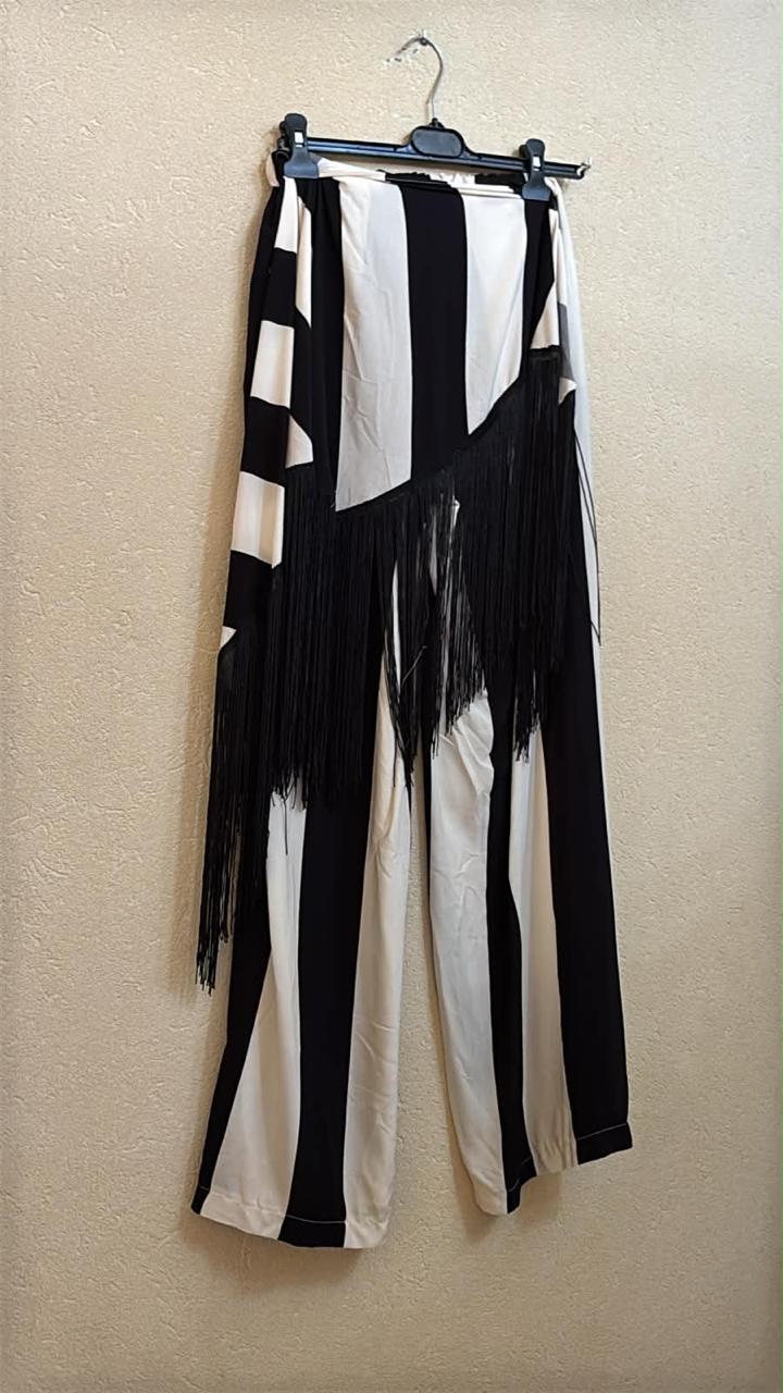 IT26-JUN-SH1216 Jumpsuit - Black & White (SV05)