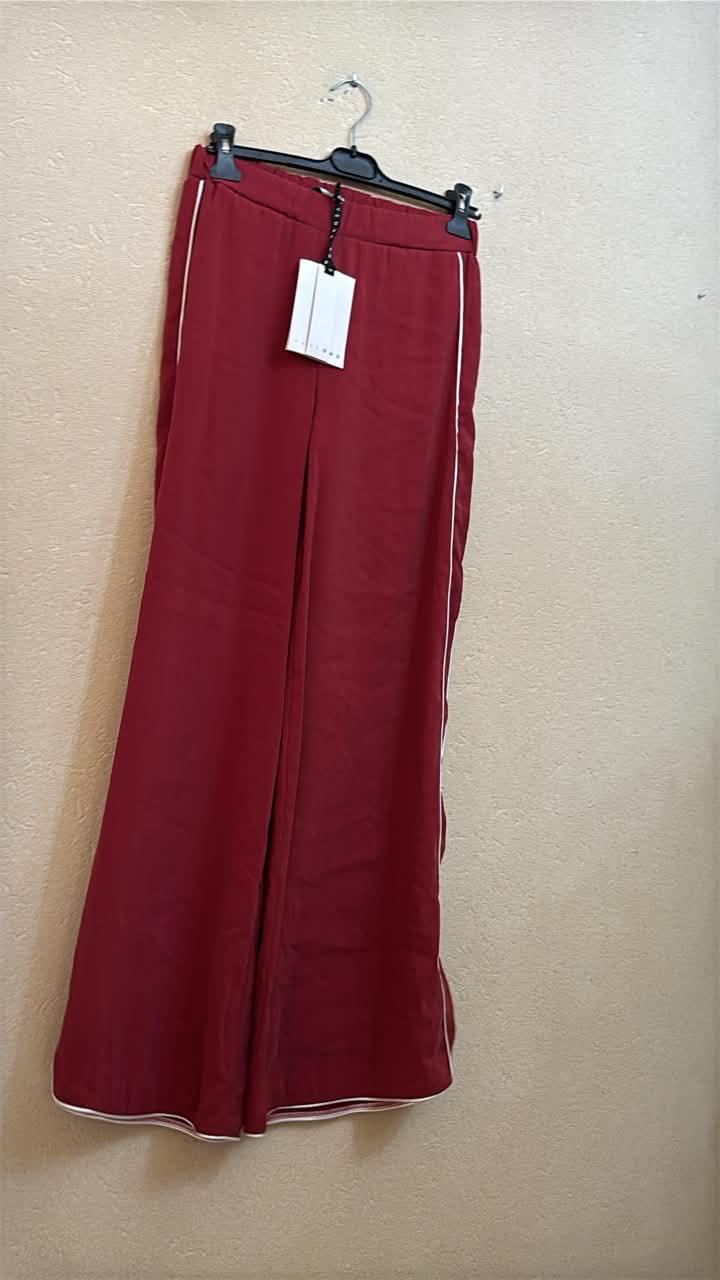 IT26-JUN-SH1231 Trousers - Red (SV20)