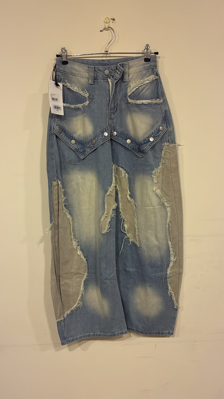 IT26-JUN-SH5204 Jeans