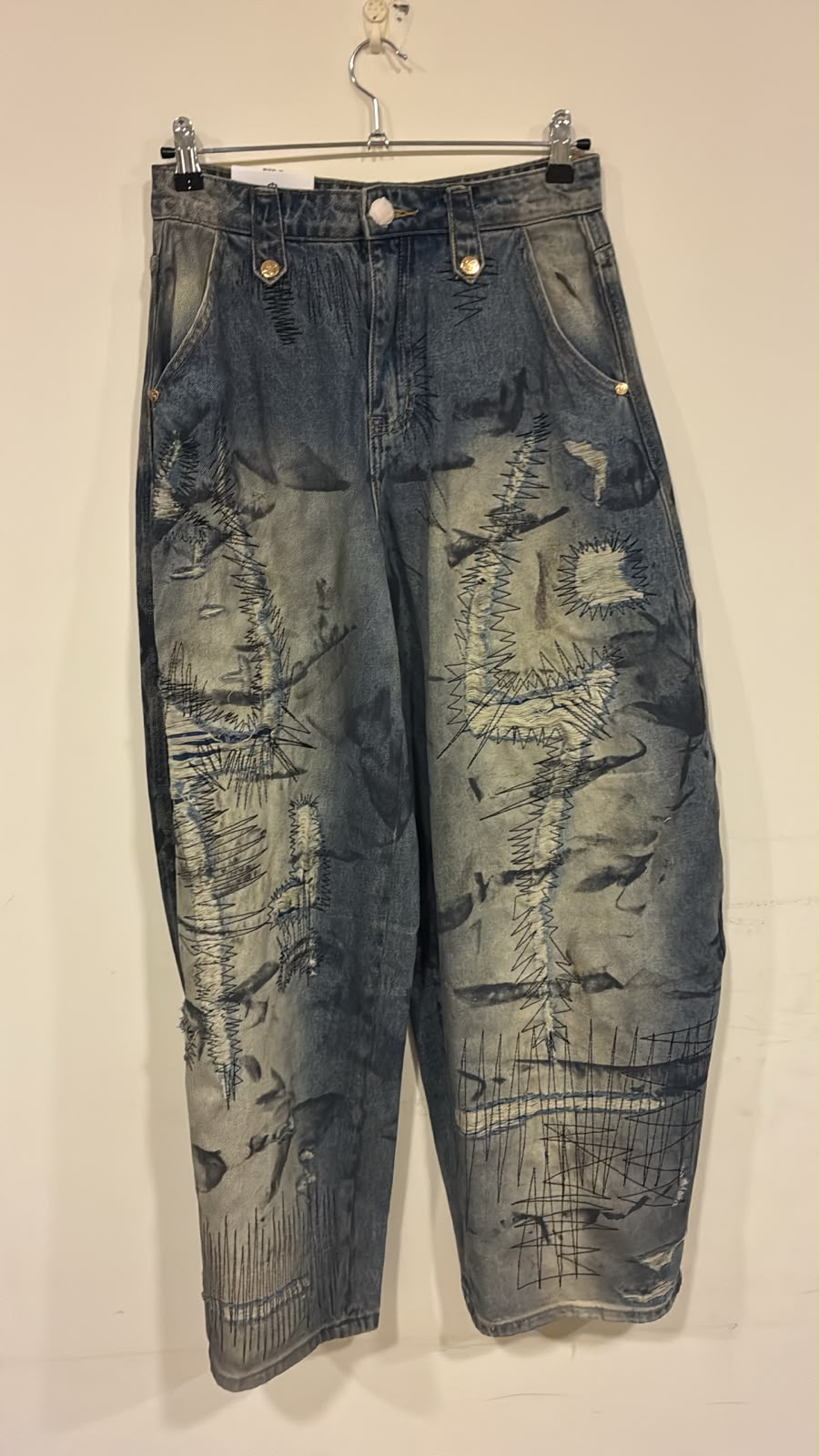 IT26-JUN-SH5231 Jeans