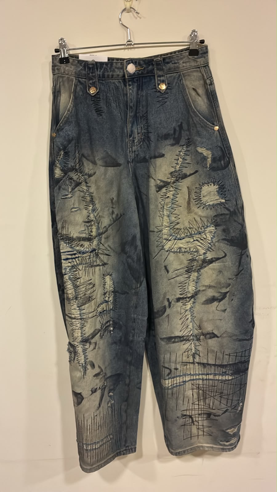 IT26-JUN-SH5232 Jeans