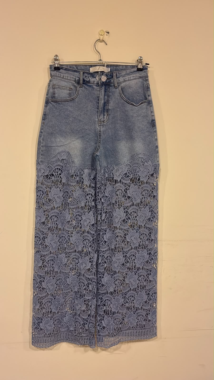 IT26-JUN-SH5242 Jeans